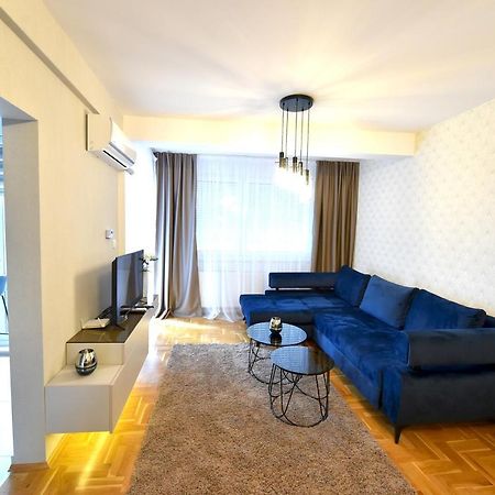 Sky Lux Apartman Gornji Milanovac Exterior foto