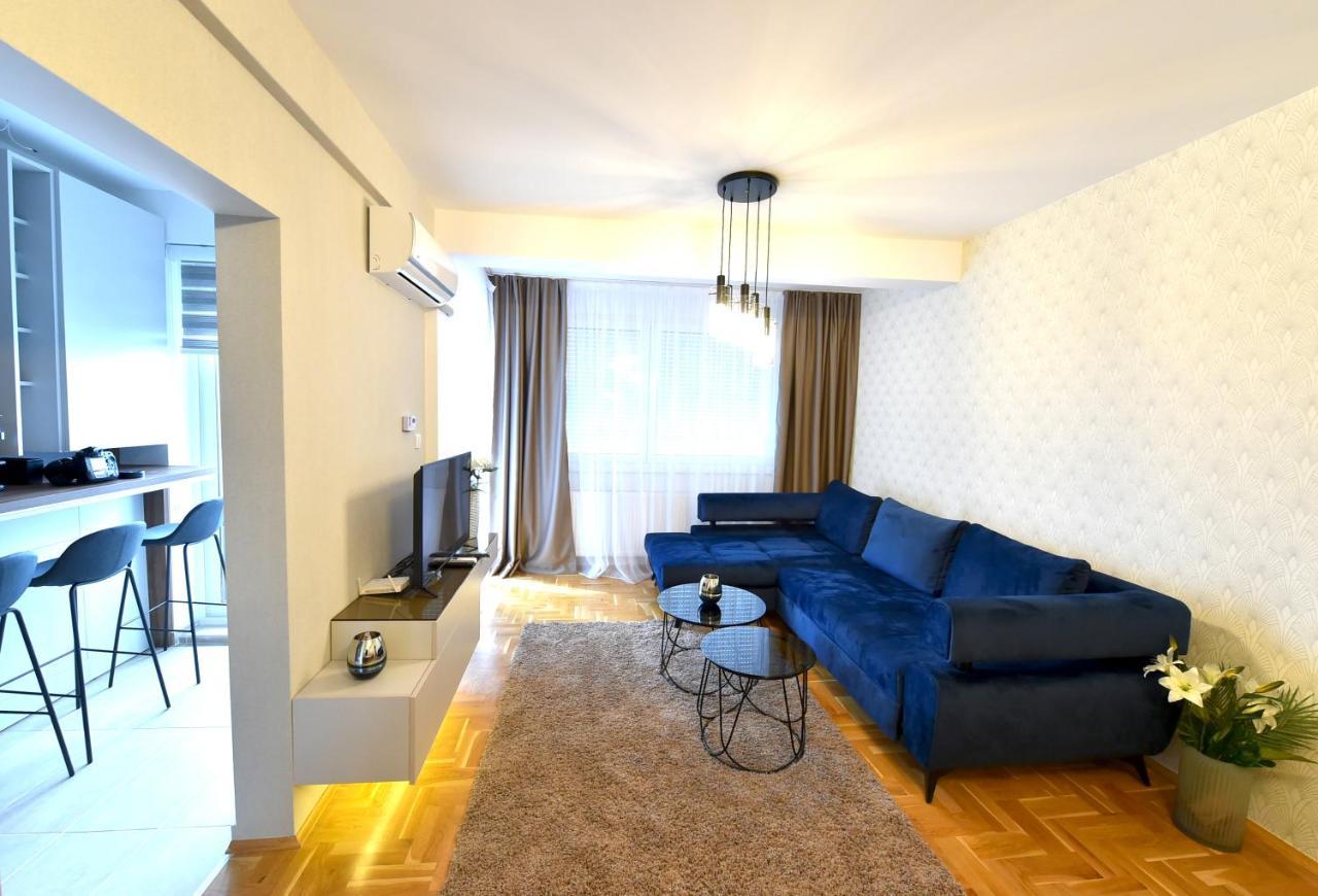 Sky Lux Apartman Apartamento Gornji Milanovac Exterior foto